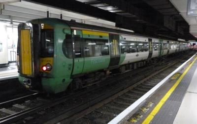 377435 at London Victoria. &copy; BigKev