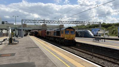 66764 at Milton Keynes Central. &copy; Luivery
