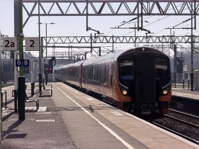 730021 at Milton Keynes Central. &copy; Luivery