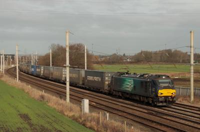 88005 at Winwick. &copy; stevexos