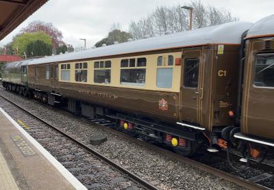 17056 coach at Yatton. &copy; BigKev