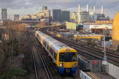 378142 at Wandsworth Road. &copy; Zain