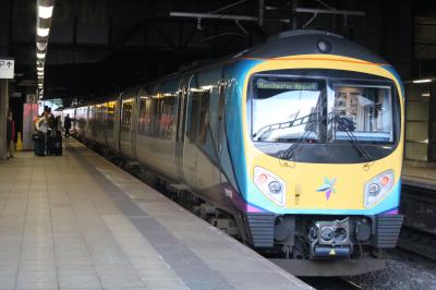185118 at Manchester Victoria. &copy; ConnorsRailPhotography