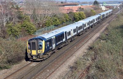 450093 at Farlington Junction. &copy; Bestieboy