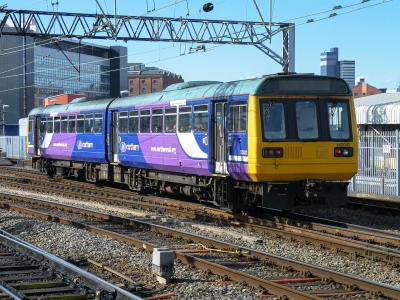 142041 at Manchester Piccadilly. &copy; llamafish