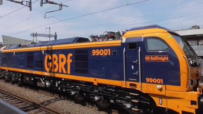 99001 at Bristol Parkway. &copy; JM-Freightliner