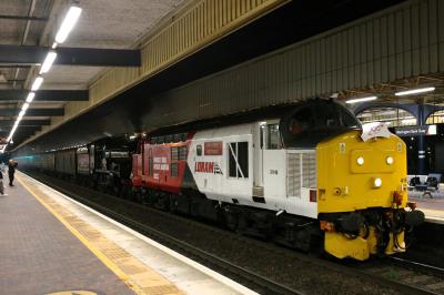 37418 at Warrington Bank Quay. &copy; stevexos