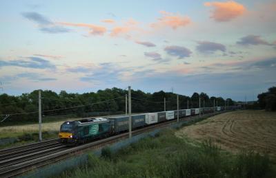 68005 at Winwick. &copy; stevexos