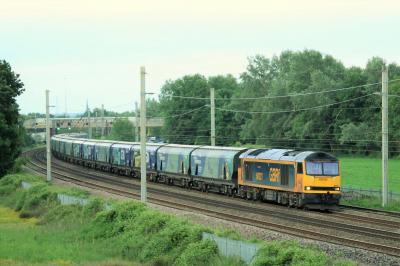 60021 at Winwick. &copy; stevexos