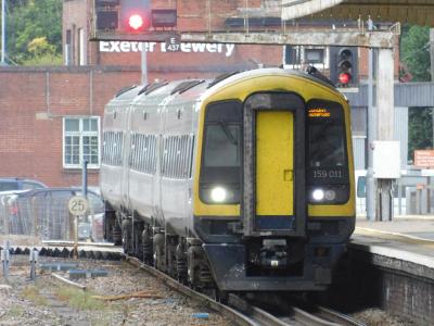 159011 at Exeter St Davids. &copy; Trainman5862