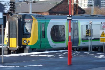 350261 at Wolverhampton. &copy; linuxyeti