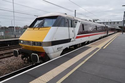 91127 at Peterborough. &copy; Davejones12
