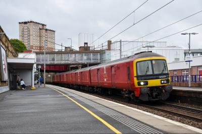 photo of 325009 at Motherwell