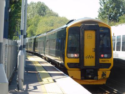 158771 at Hilsea. &copy; Trainman5862