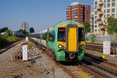 377150 at East Croydon. &copy; Shotts