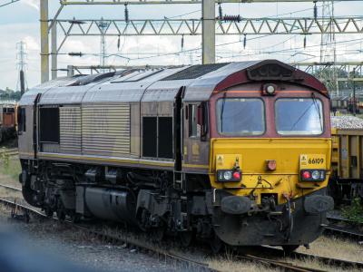 66109 at Bescot. &copy; llamafish