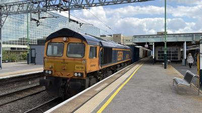 66758 at Milton Keynes Central. &copy; Luivery