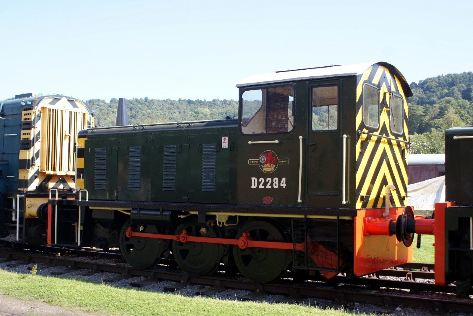 Photo of D2284 at Peak Rail - Rowsley South — trainlogger