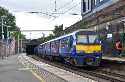 photo of 320317 at Bridgeton