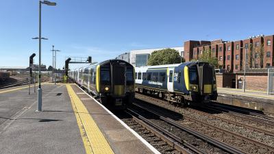 450004,444016 at Eastleigh. &copy; Luivery
