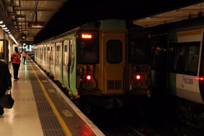 455840 at London Victoria. &copy; al66class59