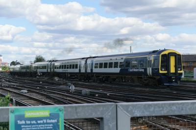 159002 at Clapham Junction. &copy; llamafish
