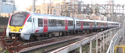 720540 at Bethnal Green. &copy; Geoff