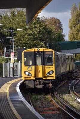 508103 at West Kirby. &copy; Brodie