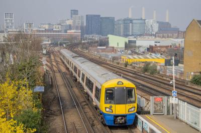 378233 at Wandsworth Road. &copy; Zain