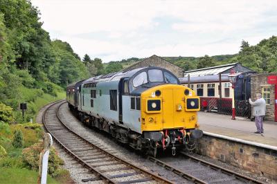 37075 at Keighley & Worth Valley Railway - Oxenhope. &copy; stevexos