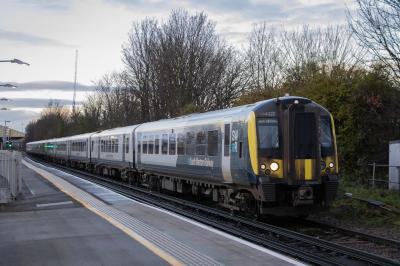 444022 at Earlsfield. &copy; Zain