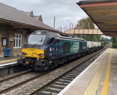 68002 at Yatton. &copy; BigKev