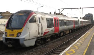 720524 at Bethnal Green. &copy; Geoff