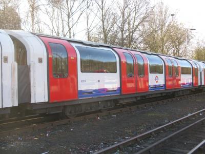 LU92014 at Loughton (LU). &copy; Byron5574