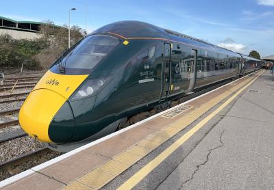 800306 at Westbury. &copy; BigKev