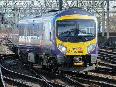 185105 at Manchester Piccadilly. &copy; llamafish