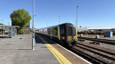 450105 at Eastleigh. &copy; Luivery