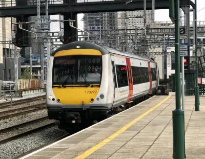 170272 at Cardiff Central. &copy; Steve