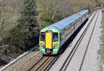377418 at Bedhampton. &copy; Bestieboy