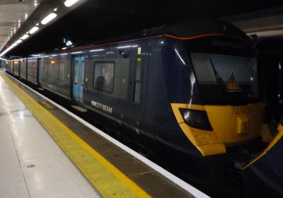 707003 at London Cannon Street. &copy; BigKev