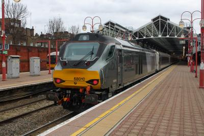 68010 at London Marylebone. &copy; South Coast Trainspotter