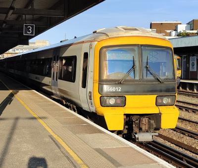 466012 at Tonbridge. &copy; Geoff