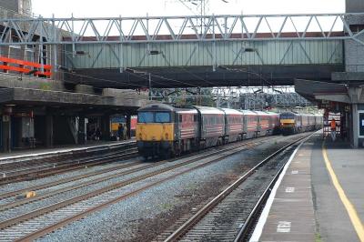 87004,90012 at Stafford. &copy; trainlogger