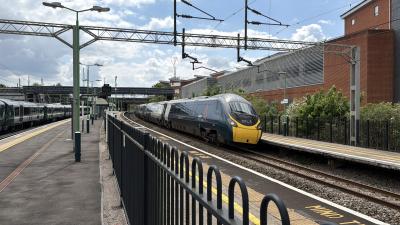 390141 at Wolverton. &copy; Luivery