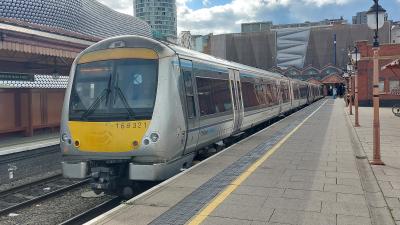 168321 at Birmingham Moor Street. &copy; MemberOfThePublic