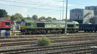 66004 at Acton Yard. &copy; Luivery