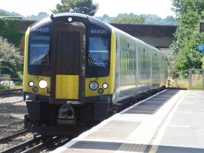 444025 at Havant. &copy; Trainman5862