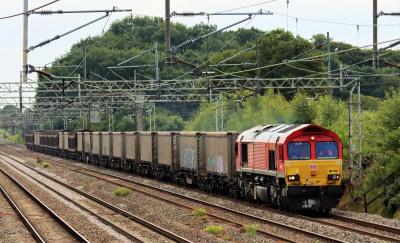 66192 at Acton Bridge (Cheshire). &copy; stevexos