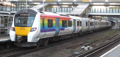 700155 at East Croydon. &copy; Geoff