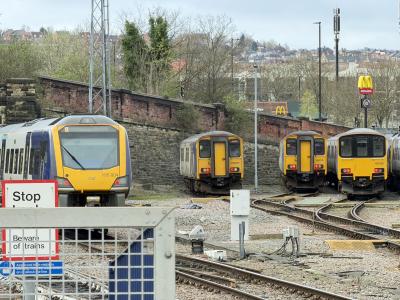 150277 at Sheffield. &copy; Luivery